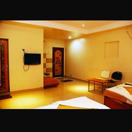 Hotel Apple Sai Residency Shirdi Luaran gambar