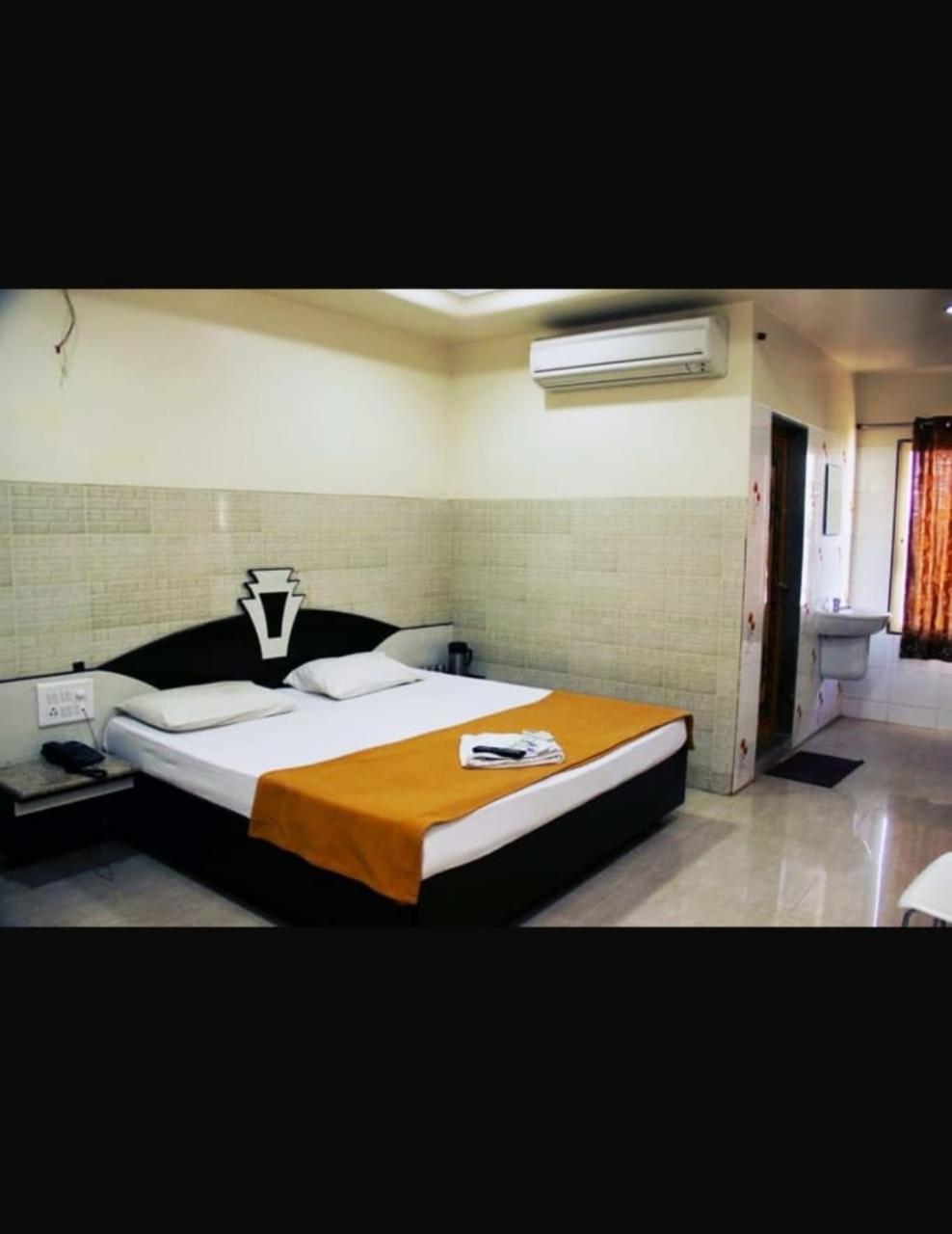 Hotel Apple Sai Residency Shirdi Luaran gambar